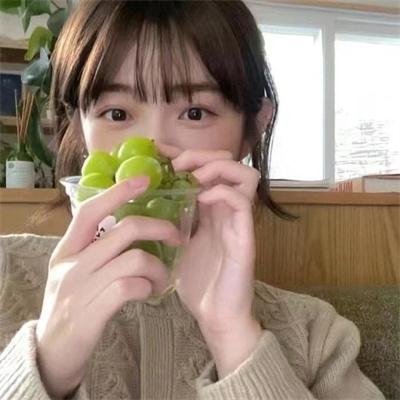 踉跄女孩 海报