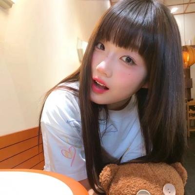 布劳涅森林的女人们 海报